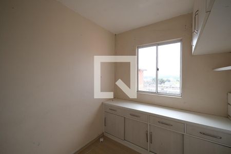 Quarto 1 de apartamento para alugar com 2 quartos, 48m² em Alto Boqueirão, Curitiba