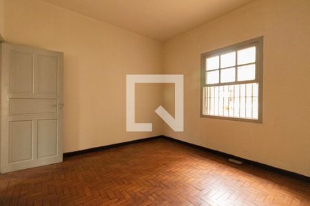 Quarto 2 de casa à venda com 3 quartos, 500m² em Vila Ré, São Paulo