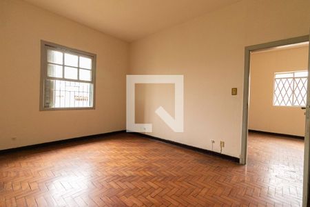 Quarto 1 de casa à venda com 3 quartos, 500m² em Vila Ré, São Paulo