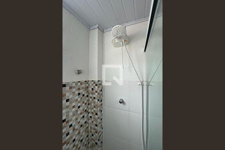 Banheiro  de kitnet/studio para alugar com 1 quarto, 35m² em Vargem Grande, Rio de Janeiro