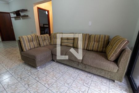 Detalhe da sala de apartamento para alugar com 2 quartos, 114m² em Tupiry, Praia Grande