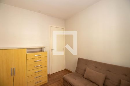 Quarto de apartamento à venda com 2 quartos, 47m² em Rubem Berta, Porto Alegre