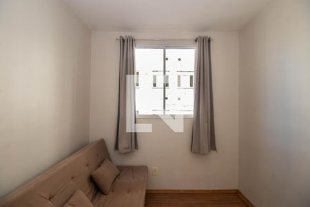 Quarto de apartamento à venda com 2 quartos, 47m² em Rubem Berta, Porto Alegre