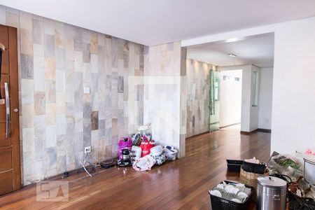 Casa à venda com 3 quartos, 350m² em Alto Caiçaras, Belo Horizonte