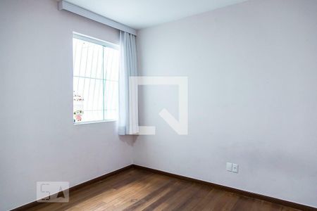 Casa à venda com 3 quartos, 350m² em Alto Caiçaras, Belo Horizonte