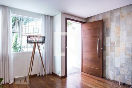 Casa à venda com 3 quartos, 350m² em Alto Caiçaras, Belo Horizonte