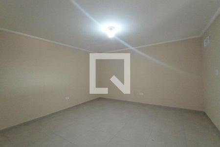 Quarto de casa para alugar com 1 quarto, 45m² em Vila Dalila, São Paulo