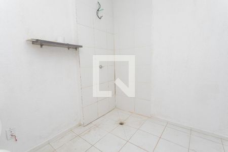 Banheiro de apartamento para alugar com 1 quarto, 42m² em Sarandi, Porto Alegre