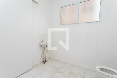 Banheiro de apartamento para alugar com 1 quarto, 42m² em Sarandi, Porto Alegre