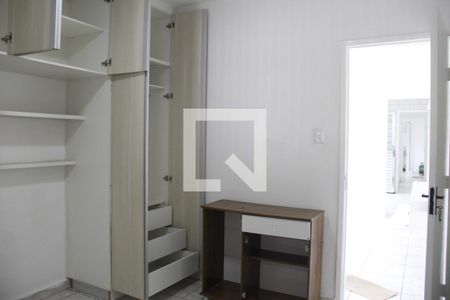 Quarto 1 de casa para alugar com 2 quartos, 100m² em Vila Figueira, Suzano