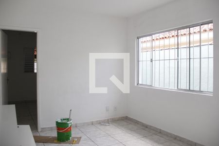 Sala de casa para alugar com 2 quartos, 100m² em Vila Figueira, Suzano