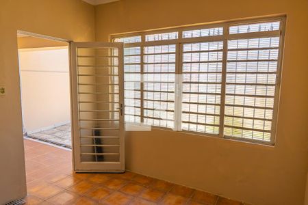 Sala de Estar de casa para alugar com 3 quartos, 135m² em Jardim do Lago, Campinas