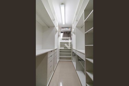 Suíte de casa de condomínio à venda com 3 quartos, 100m² em Vila Marieta, São Paulo