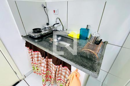 Cozinha de kitnet/studio para alugar com 1 quarto, 20m² em Jardim Dona Meri, Guarulhos