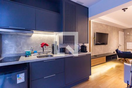 Cozinha de apartamento para alugar com 1 quarto, 53m² em Butantã, São Paulo