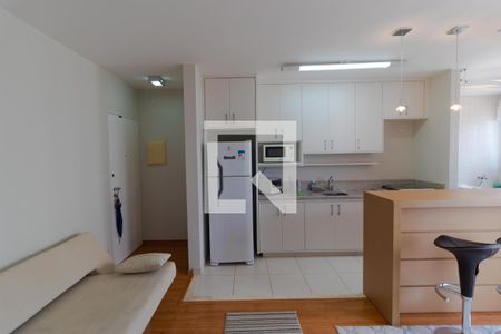 Salas de apartamento para alugar com 1 quarto, 45m² em Cambuí, Campinas