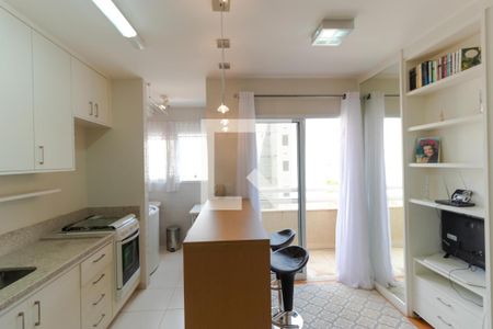 Salas de apartamento para alugar com 1 quarto, 45m² em Cambuí, Campinas