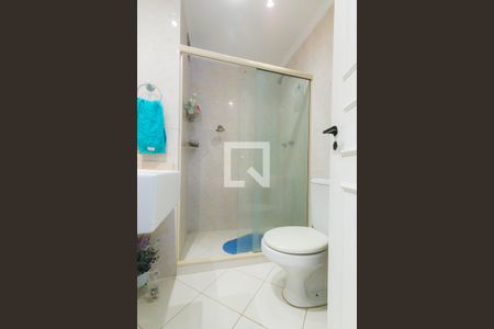 Apartamento à venda com 218m², 3 quartos e 2 vagas Apartamento à venda com 218m², 3 quartos e 2 vagasBanheiro Social 1