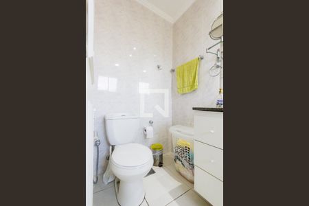 Apartamento à venda com 218m², 3 quartos e 2 vagas Apartamento à venda com 218m², 3 quartos e 2 vagasBanheiro da Suíte