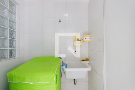 Apartamento à venda com 218m², 3 quartos e 2 vagas Apartamento à venda com 218m², 3 quartos e 2 vagasÁrea de Serviço