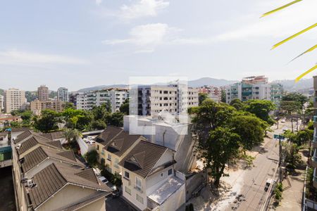 Apartamento à venda com 218m², 3 quartos e 2 vagas Apartamento à venda com 218m², 3 quartos e 2 vagasVista da Cobertura