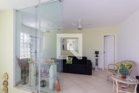 Apartamento à venda com 218m², 3 quartos e 2 vagas Apartamento à venda com 218m², 3 quartos e 2 vagasSala 2