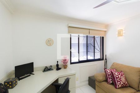 Apartamento à venda com 218m², 3 quartos e 2 vagas Apartamento à venda com 218m², 3 quartos e 2 vagasQuarto 1