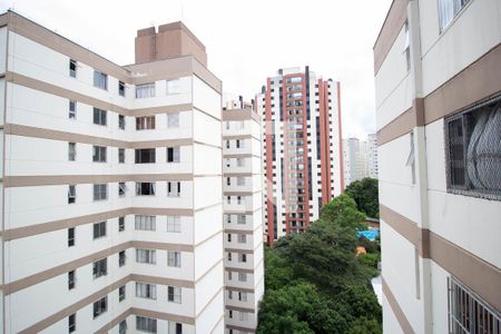 Vista Quarto 1  de apartamento para alugar com 3 quartos, 68m² em Jardim Peri, São Paulo