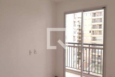 Sala/Cozinha de apartamento para alugar com 1 quarto, 28m² em Vila Tolstoi, São Paulo