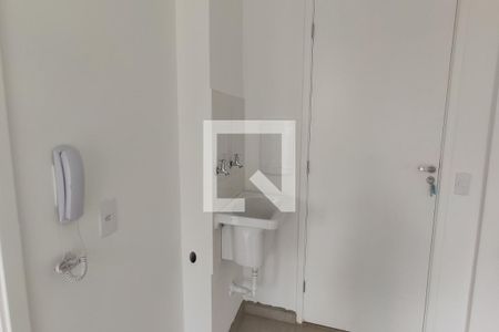 Sala/Cozinha de apartamento para alugar com 1 quarto, 28m² em Vila Tolstoi, São Paulo