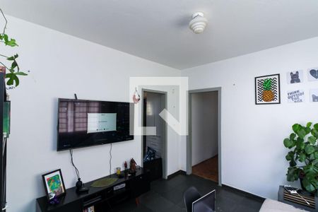 Sala de Estar de casa à venda com 2 quartos, 240m² em Sítio do Morro, São Paulo