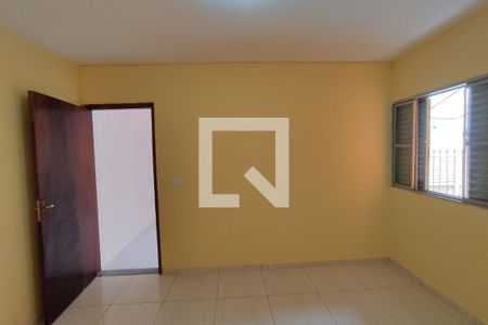 Quarto 1 de casa para alugar com 2 quartos, 90m² em Vila Nhocune, São Paulo