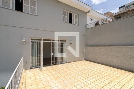 Terraço de casa para alugar com 3 quartos, 220m² em Vila Moraes, São Paulo