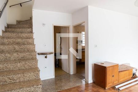 sala de casa para alugar com 4 quartos, 270m² em Vila Moraes, São Paulo