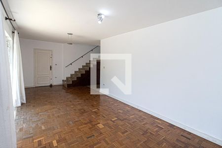 Sala de casa para alugar com 3 quartos, 220m² em Vila Moraes, São Paulo