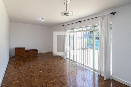 Sala de casa para alugar com 3 quartos, 220m² em Vila Moraes, São Paulo