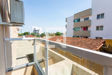 Varanda de apartamento para alugar com 2 quartos, 60m² em Santa Mônica, Uberlândia