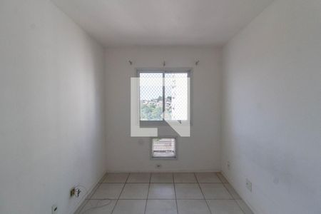 Quarto 1 de apartamento para alugar com 2 quartos, 52m² em Centro, Nilópolis