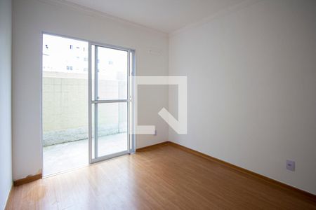 Quarto 2 de apartamento para alugar com 2 quartos, 50m² em Vila Lage, São Gonçalo