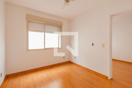 Quarto de apartamento à venda com 1 quarto, 43m² em Camaquã, Porto Alegre
