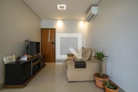 Sala 1 de apartamento para alugar com 3 quartos, 106m² em Jardim Atlântico, Goiânia