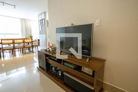 Sala 1 de apartamento para alugar com 3 quartos, 106m² em Jardim Atlântico, Goiânia