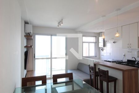 Sala de apartamento para alugar com 3 quartos, 65m² em Recreio dos Bandeirantes, Rio de Janeiro