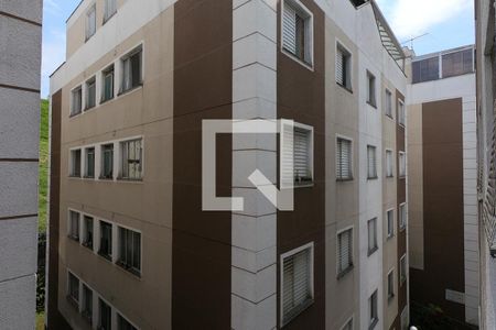 Quarto _ Vista de apartamento à venda com 2 quartos, 42m² em Parque Marabá, Taboão da Serra
