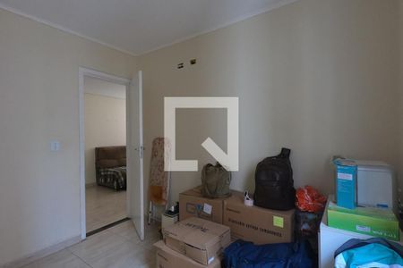Quarto de apartamento à venda com 2 quartos, 42m² em Parque Marabá, Taboão da Serra