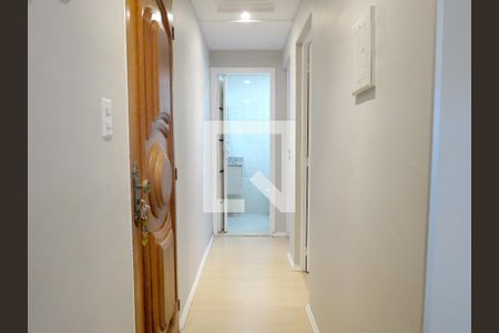 Corredor de apartamento para alugar com 2 quartos, 50m² em Parque Monteiro Soares, São Paulo