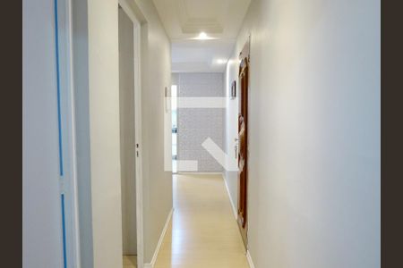 Corredor de apartamento para alugar com 2 quartos, 50m² em Parque Monteiro Soares, São Paulo