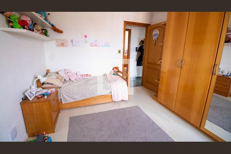 Quarto 1 de apartamento à venda com 3 quartos, 142m² em Vila Sao Vicente, São Paulo