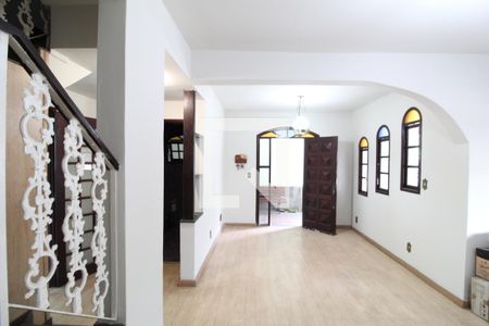 Sala de casa à venda com 3 quartos, 257m² em Pechincha, Rio de Janeiro