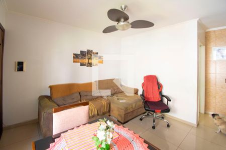 Sala de Estar de apartamento à venda com 2 quartos, 59m² em Cristal, Porto Alegre